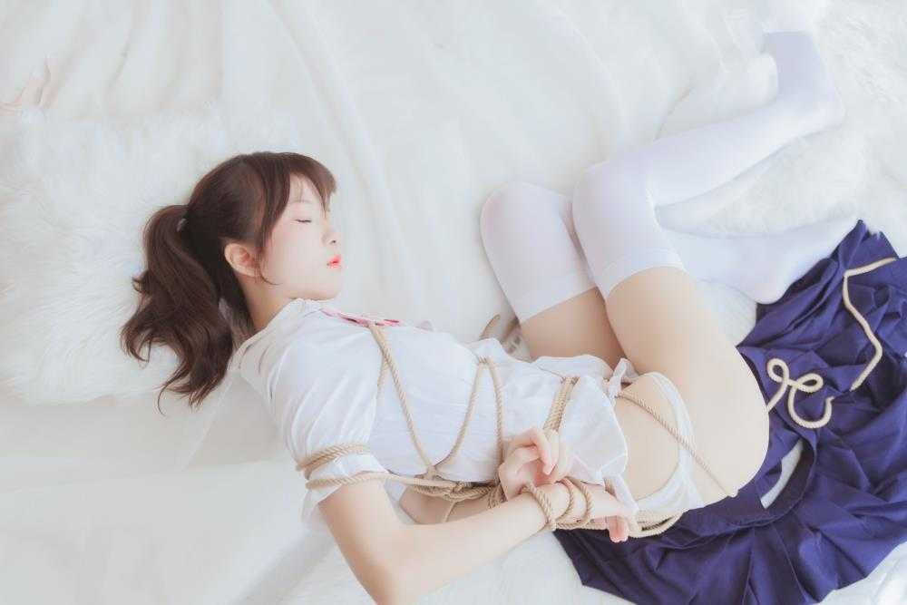 桜桃喵-捆绑 [51P/686M](2