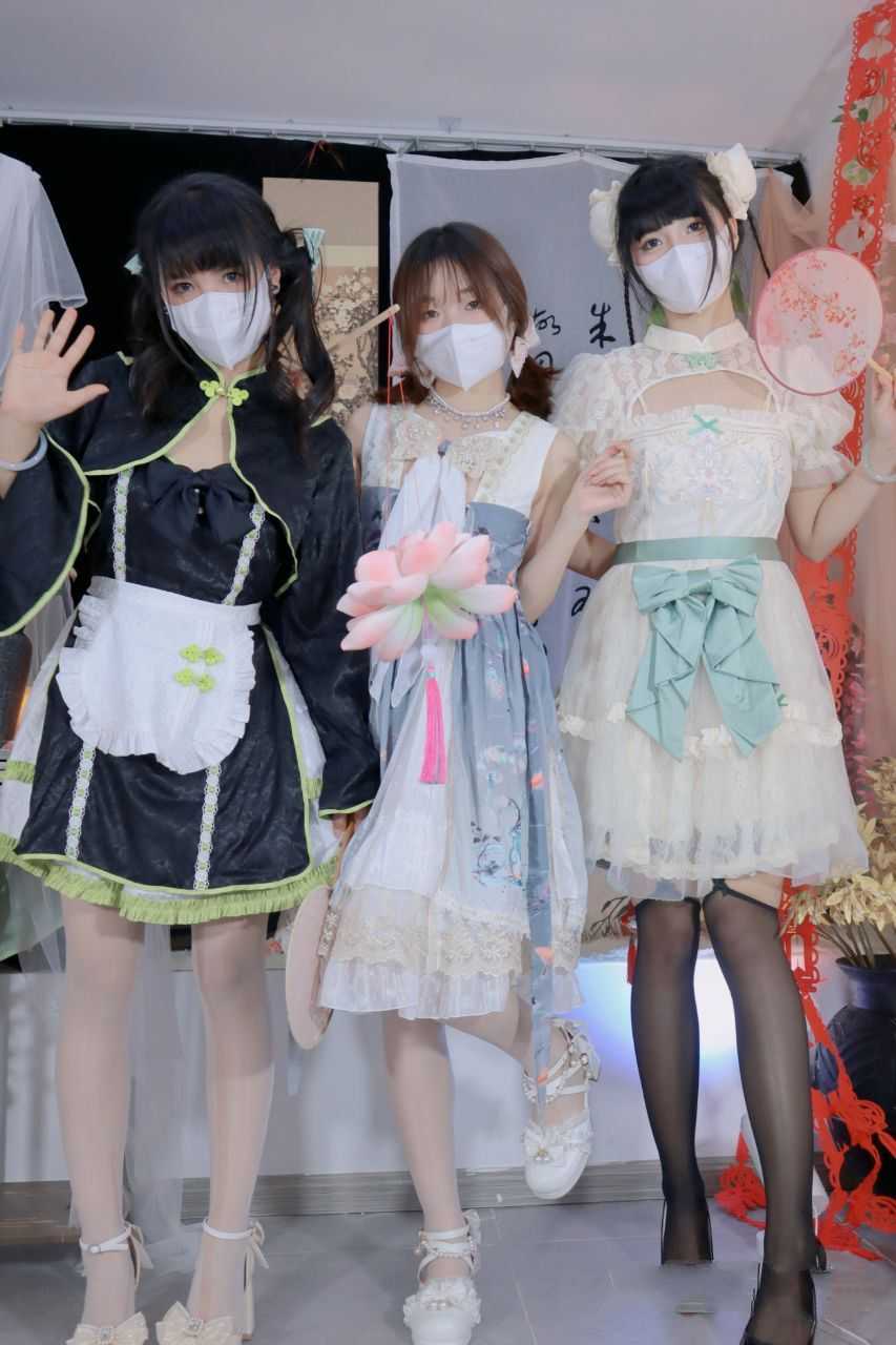 [Miao酱x小简x奶糊] 三人春晚 [95P/1V/1.36G]（4